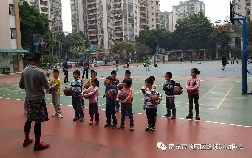 为什么可靠的篮球技术指导对初学者很重要?_1